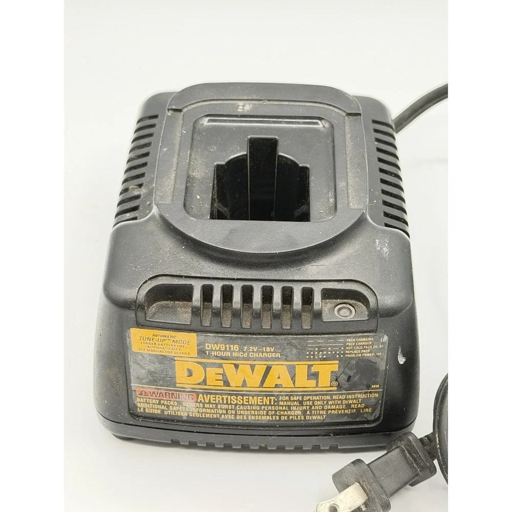 DEWALT DW9116 Pod Battery Charger 7.2 To 18v NOT WORKING FOR PARTS ONLY